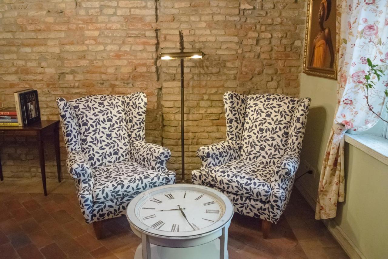 Hospitale I Mori Bed & Breakfast Asola Exterior photo