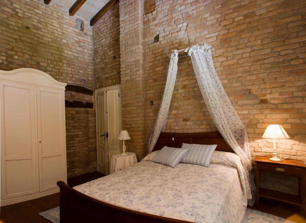 Hospitale I Mori Bed & Breakfast Asola Exterior photo